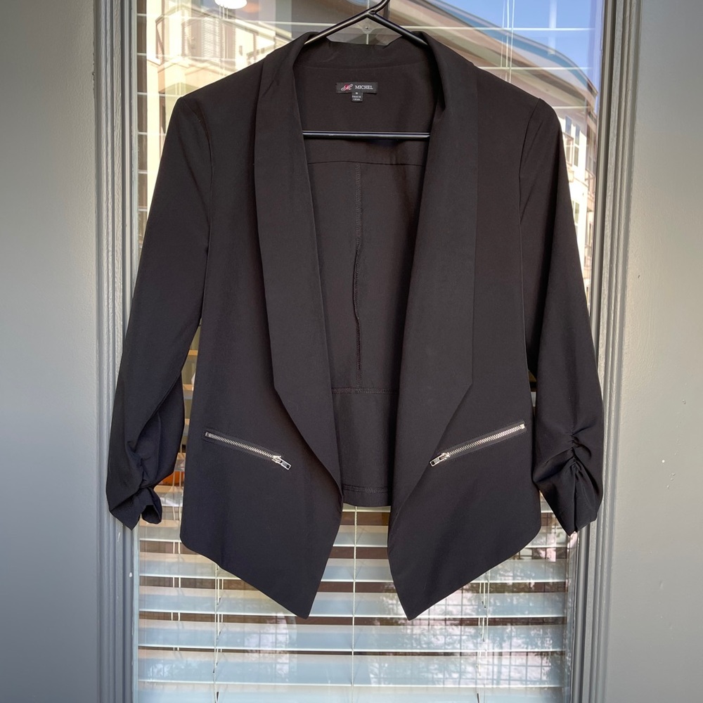 Black light weight blazer